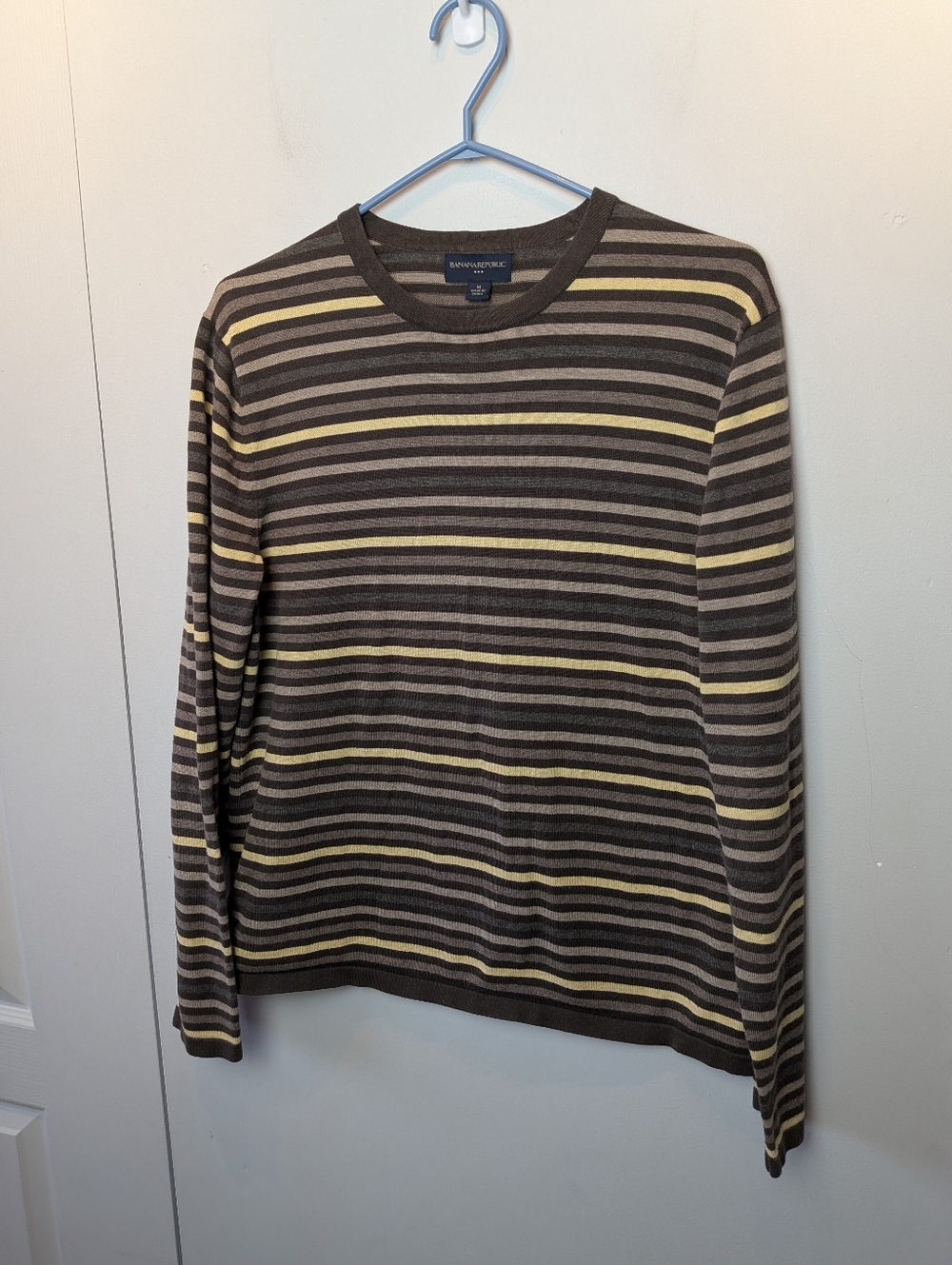 BANANA REPUBLIC Men Crewneck Top Size Medium Stripes Brown Yellow 100% Cotton